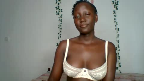 Snapshot of ravencharmm chatting on 07-14-26, 10:43 Princess online show from 07-14-26, 10:43