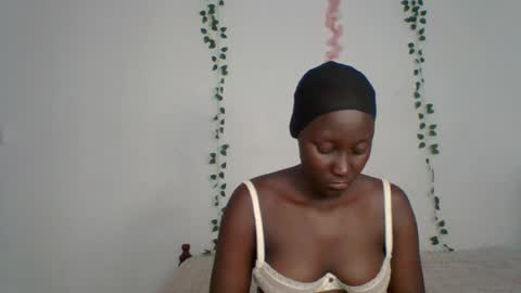 Snapshot of ravencharmm chatting on 07-27-26, 01:34 Princess online show from 07-27-26, 01:34