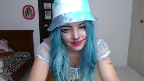 ravenlotus online show from 10-31-25, 07:37