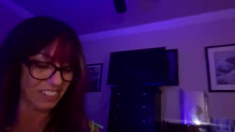 Snapshot of ravenoldschool11 chatting on 10-27-25, 05:55 Raven online show from 10-27-25, 05:55