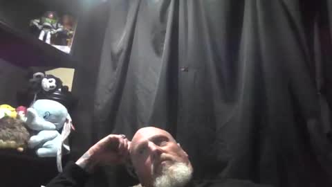 ravens18816981 online show from 10-05-25, 08:40