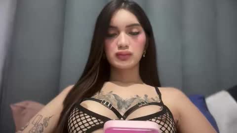 Snapshot of ravenstorm04 chatting on 11-24-25, 06:29 ravenstorm04 online show from 11-24-25, 06:29