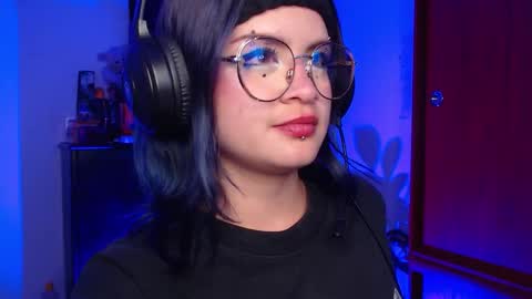 raventh_ online show from 12-21-25, 03:02