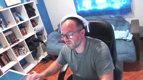 ravingr3d3 online show from 04-08-26, 01:00