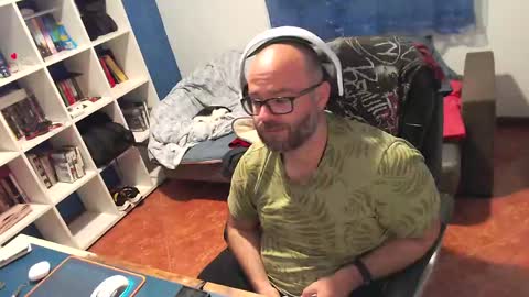 Snapshot of ravingr3d3 chatting on 04-21-26, 10:34 ravingr3d3 online show from 04-21-26, 10:34
