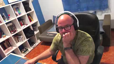 Snapshot of ravingr3d3 chatting on 04-25-26, 09:56 ravingr3d3 online show from 04-25-26, 09:56