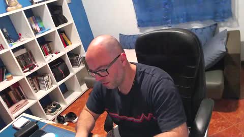Snapshot of ravingr3d3 chatting on 04-26-26, 09:56 ravingr3d3 online show from 04-26-26, 09:56