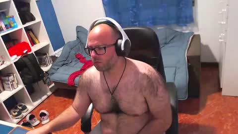 Snapshot of ravingr3d3 chatting on 05-01-26, 10:58 ravingr3d3 online show from 05-01-26, 10:58