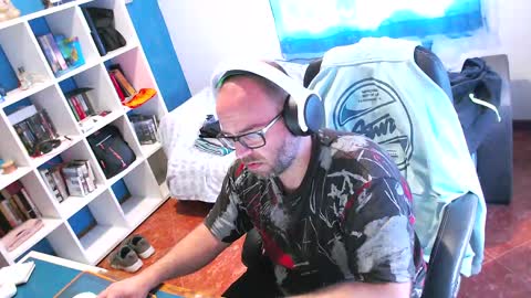 Snapshot of ravingr3d3 chatting on 05-11-26, 02:45 ravingr3d3 online show from 05-11-26, 02:45