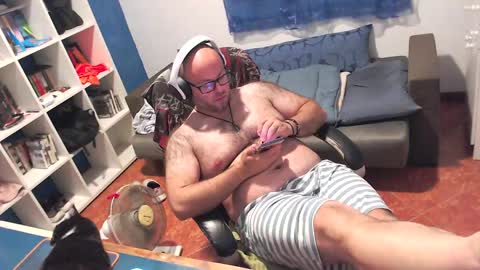 Snapshot of ravingr3d3 chatting on 05-26-26, 11:45 ravingr3d3 online show from 05-26-26, 11:45