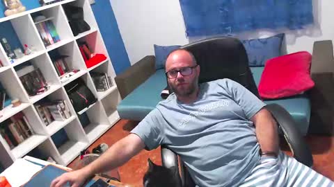 Snapshot of ravingr3d3 chatting on 06-07-26, 01:21 ravingr3d3 online show from 06-07-26, 01:21