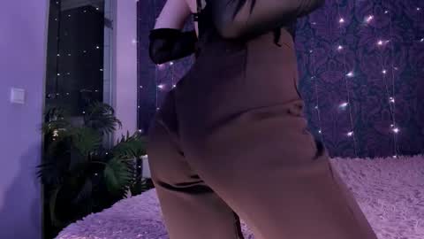 Lillian online show from 09-14-25, 07:29