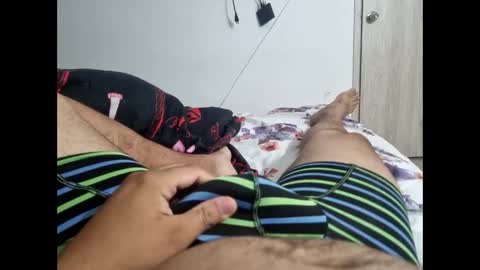 ray_rey1210 online show from 02-19-26, 03:35