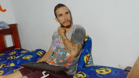Snapshot of rayan__wolf chatting on 06-20-26, 02:25 Rayan Wolf online show from 06-20-26, 02:25