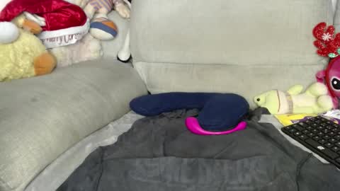 Ray  online show from 12-14-25, 12:21