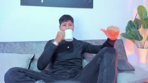 Snapshot of rayden_boy chatting on 06-04-26, 12:00 rayden_boy online show from 06-04-26, 12:00
