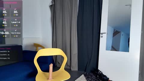 DianaQueenLover online show from 12-14-24, 09:07