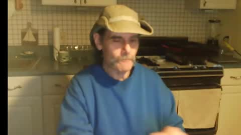 Snapshot of raylene4u2 chatting on 11-07-25, 09:48 Ray online show from 11-07-25, 09:48