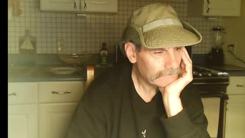 Ray online show from 05-03-26, 05:46