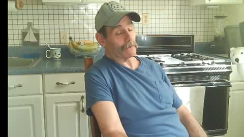 Ray online show from 05-16-26, 08:18