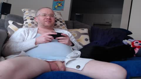 Snapshot of raymondsun chatting on 01-05-25, 07:07 Sunshine Ray online show from 01-05-25, 07:07