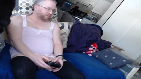 Snapshot of raymondsun chatting on 01-26-25, 05:23 Sunshine Ray online show from 01-26-25, 05:23