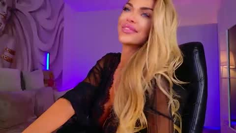 raysalexis19 online show from 07-30-26, 12:15