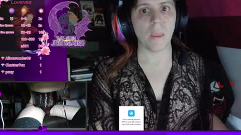 Snapshot of raysuon chatting on 12-20-24, 11:00 Rae-Suon online show from 12-20-24, 11:00