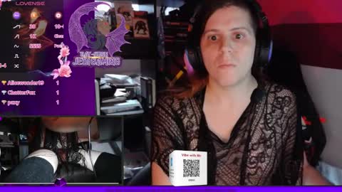 Snapshot of raysuon chatting on 12-20-24, 02:16 Rae-Suon online show from 12-20-24, 02:16