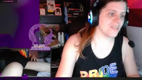 Snapshot of raysuon chatting on 01-04-25, 05:05 Rae-Suon online show from 01-04-25, 05:05