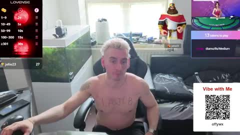 Rayzel White online show from 05-13-26, 01:30