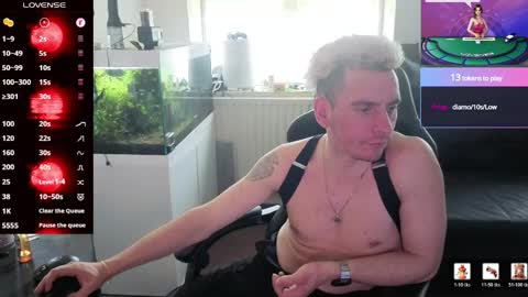 Rayzel White online show from 05-29-26, 01:20