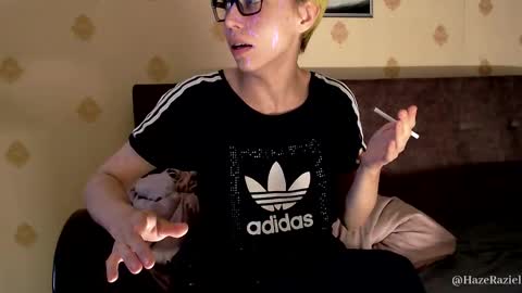  Yrriel Strife Candy-Demon Caveboy mr. Cringe   online show from 09-15-25, 03:56