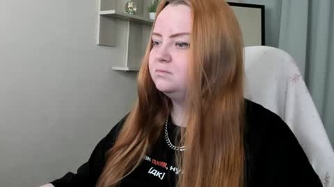 Emma Razumovskaya online show from 06-10-26, 09:46