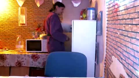 real_coupl3 online show from 04-18-26, 07:58