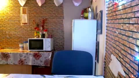 real_coupl3 online show from 04-21-26, 11:27