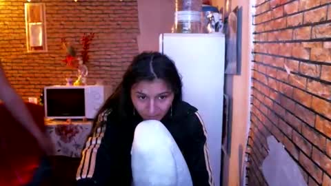 real_coupl3 online show from 04-29-26, 06:58