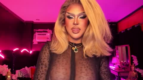 Snapshot of real_dom_phuta chatting on 11-20-25, 04:07 Miss Katrina De Futah Goddess of HELL online show from 11-20-25, 04:07