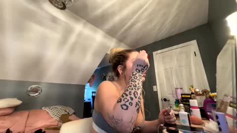 Snapshot of realellajade chatting on 05-10-26, 11:10 ella jade online show from 05-10-26, 11:10