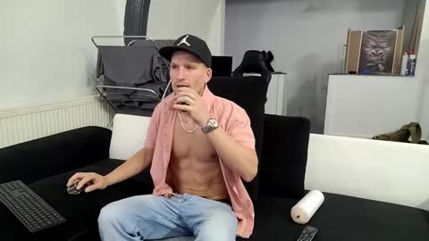 Ask me online show from 02-10-25, 12:19