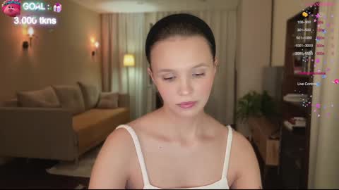 Snapshot of realsupermichael chatting on 01-04-25, 08:48 AliceEve online show from 01-04-25, 08:48