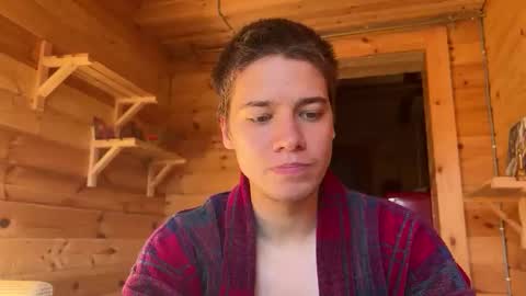 Snapshot of realsupermichael chatting on 09-29-25, 12:43 AliceEve online show from 09-29-25, 12:43