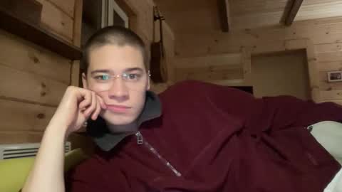 Snapshot of realsupermichael chatting on 11-22-25, 08:30 AliceEve online show from 11-22-25, 08:30