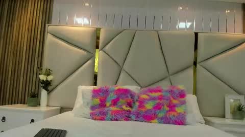 Snapshot of rebeca_brown_ chatting on 10-11-25, 11:31 Rebeca online show from 10-11-25, 11:31