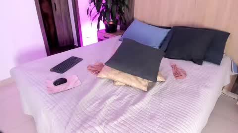 I invite you to my birthday on November 3th  online show from 03-04-26, 07:53