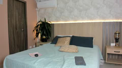 I invite you to my birthday on November 3th  online show from 04-20-26, 08:10