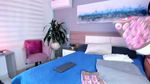 Snapshot of rebeca_cortez1 chatting on 04-22-26, 07:59 I invite you to my birthday on November 3th online show from 04-22-26, 07:59