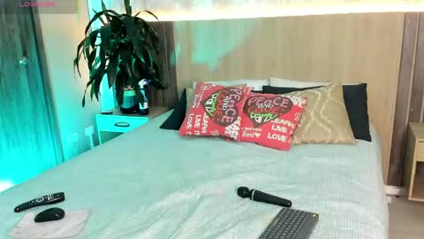Snapshot of rebeca_cortez1 chatting on 04-23-26, 07:49 I invite you to my birthday on November 3th online show from 04-23-26, 07:49