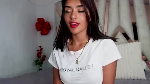 Snapshot of rebeca_cortez55 chatting on 12-31-24, 09:28  Rebecca online show from 12-31-24, 09:28