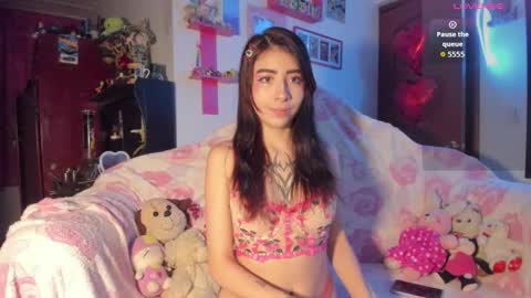 Snapshot of rebecahart chatting on 02-14-26, 05:59 Rebecca online show from 02-14-26, 05:59